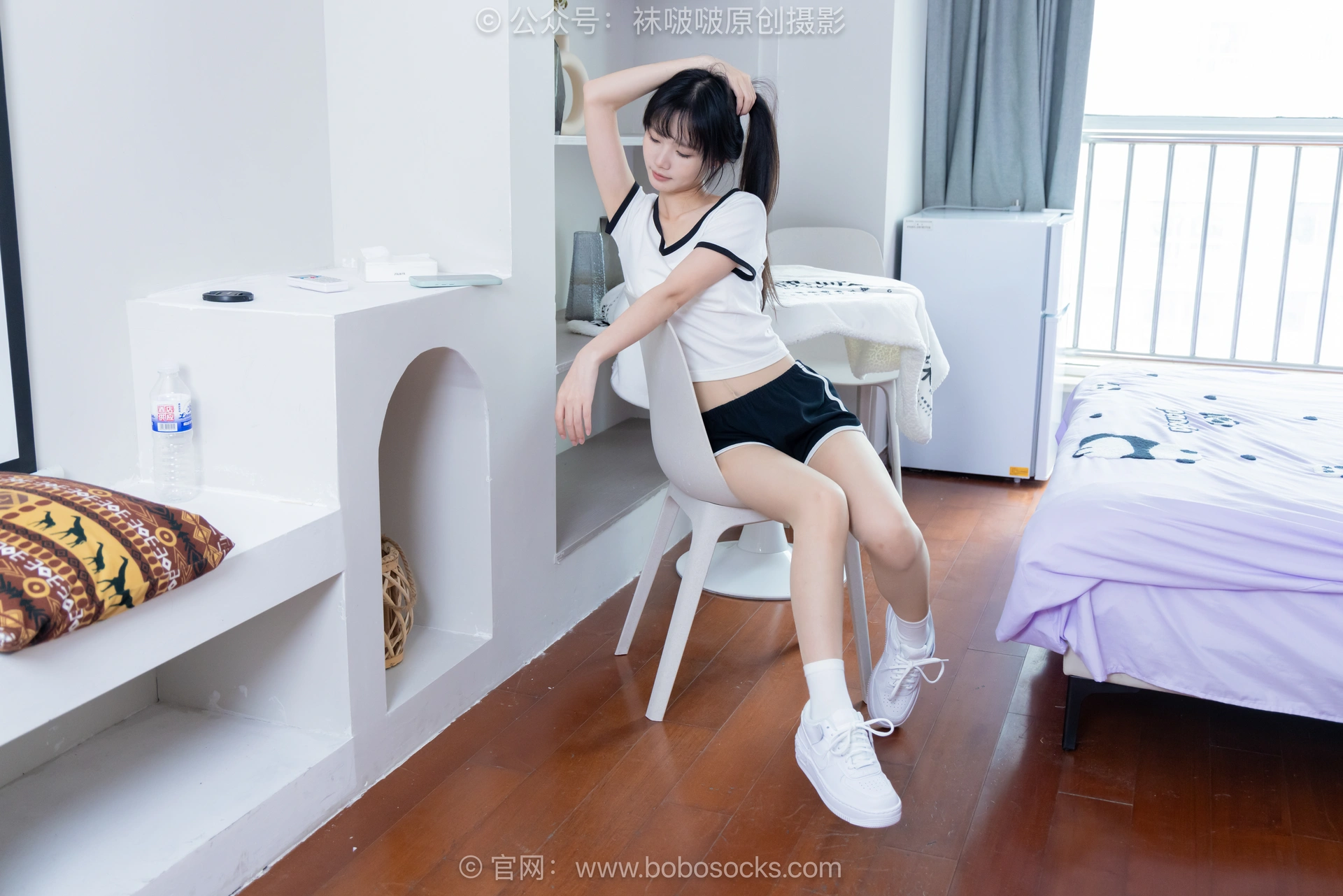 [BoBoSocks袜啵啵] NO.488 甜甜圈-板鞋、白棉袜、薄肉丝（脚尖微加固款）（花絮版） 2